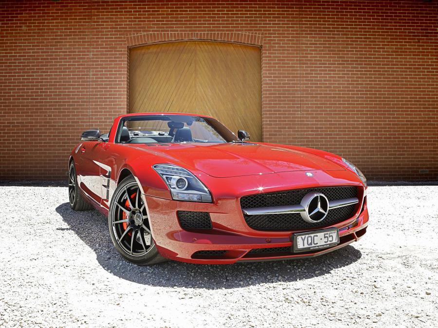  Mercedes-Benz SLS 63 AMG Roadster 2011 года  (AU) (фото 4 из 11)